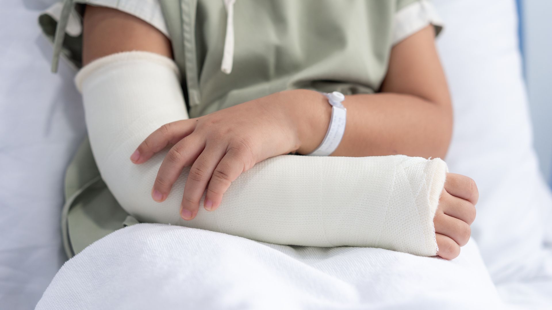 Injured at School: What Parents Should Know About Negligence Claims in Florida and Georgia | yourlawyeralex.com